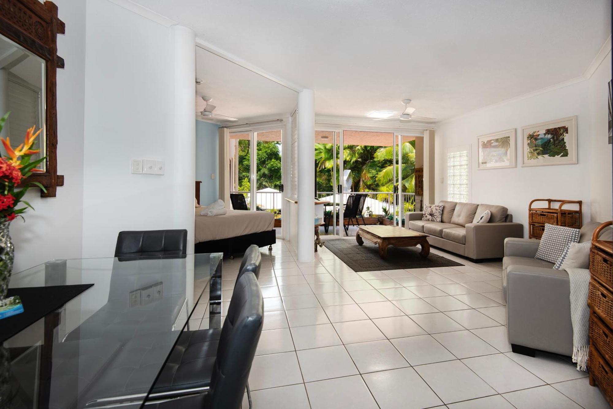 Golden Sands Beachfront Resort Yorkeys Knob Εξωτερικό φωτογραφία