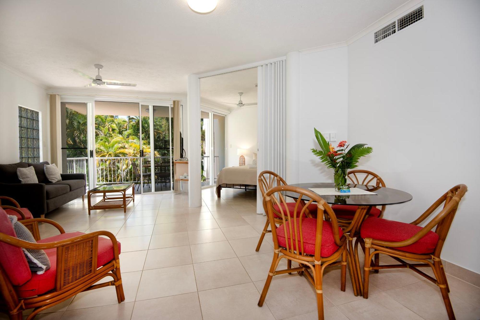 Golden Sands Beachfront Resort Yorkeys Knob Εξωτερικό φωτογραφία