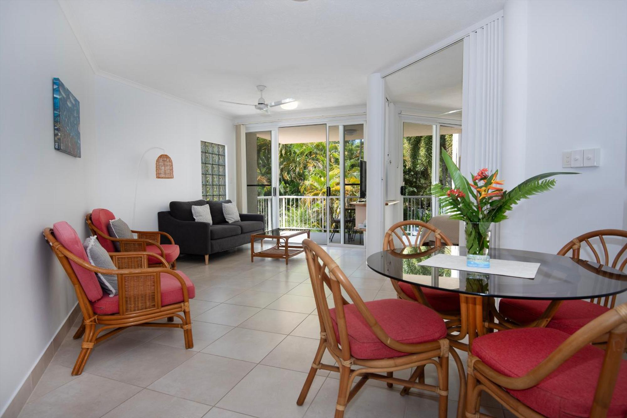 Golden Sands Beachfront Resort Yorkeys Knob Εξωτερικό φωτογραφία