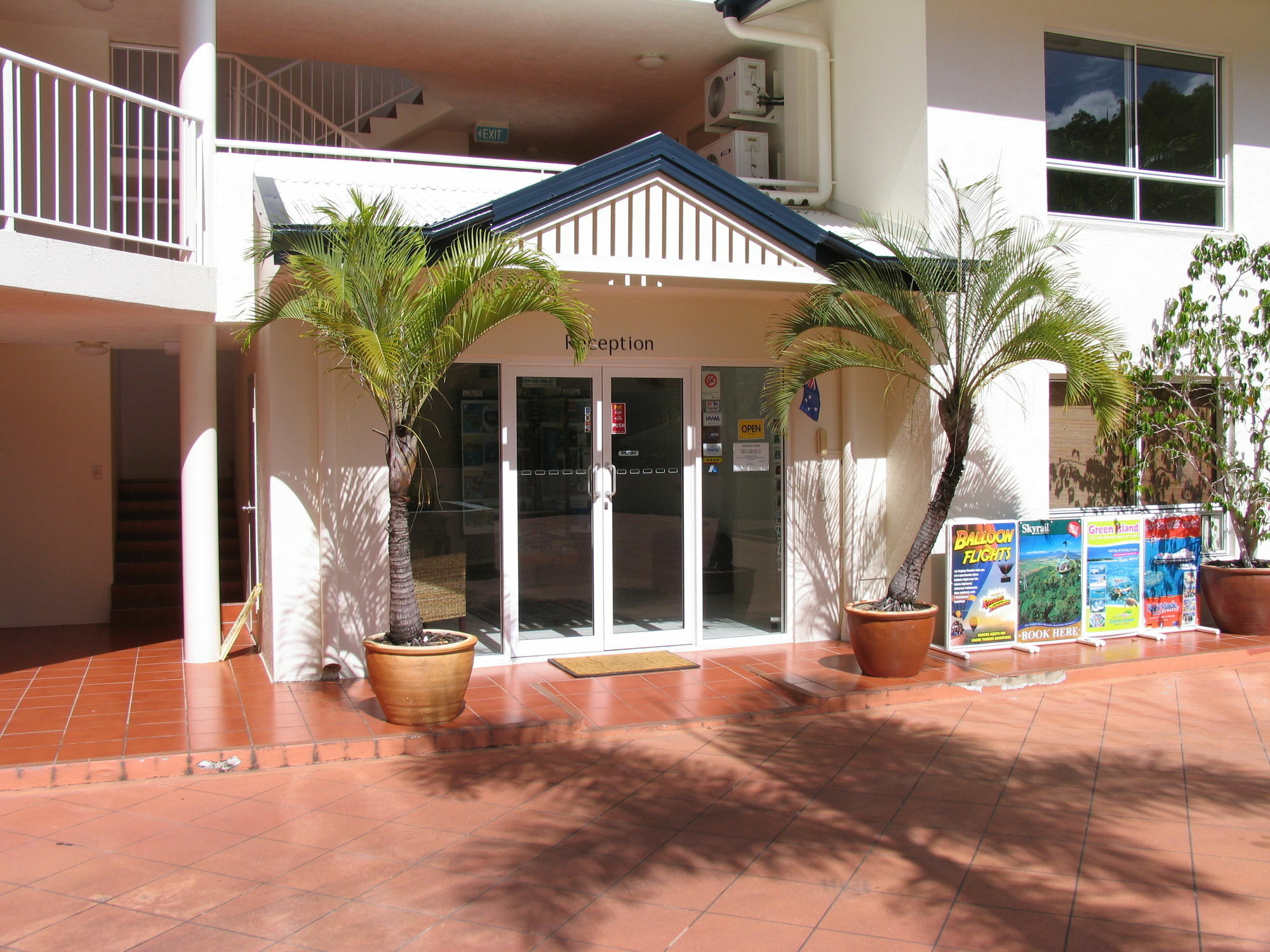 Golden Sands Beachfront Resort Yorkeys Knob Εξωτερικό φωτογραφία